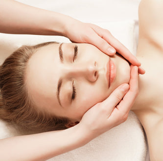 Traditional Ayurvedic Facelift Massage Workshop | Ayurveda Pura Academy